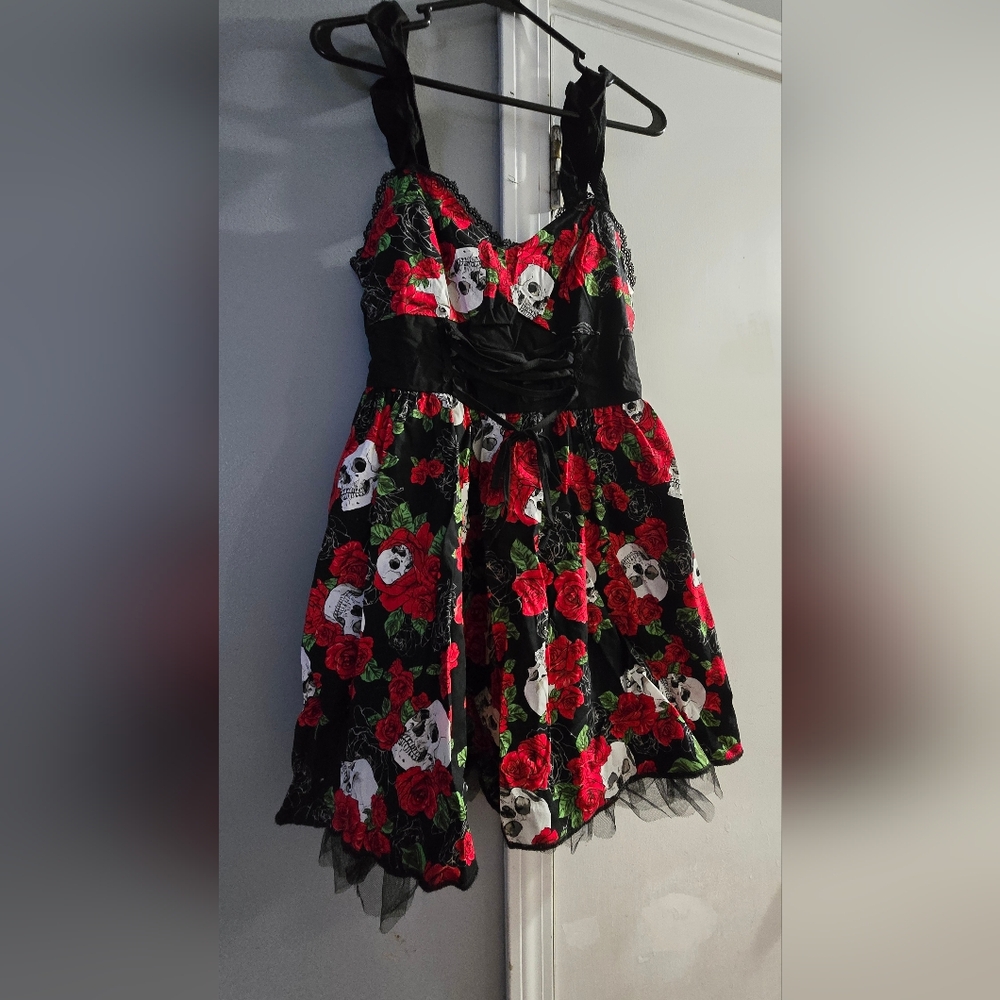Hot Topic Black and Red Skull Rose Dress